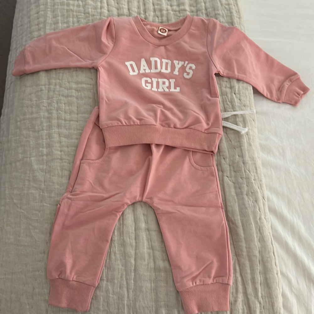 Daddy’s girl sweat suit size 6-12 months New !